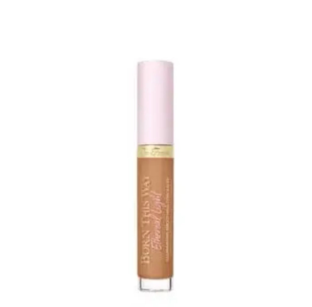 Too faced Born This way Ethereal light Smoothing Concealer – (5ml)